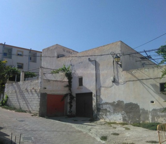 Town House in Lijar