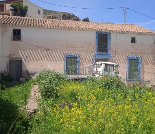 Farmhouse met 14 slaapkamers in Rambla de Oria